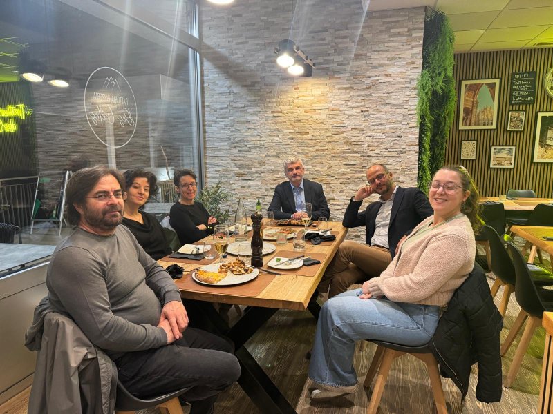 <img alt="" src="/user/pages/04.evenements/tous-les-evenements/brunetto-latini/Cena con Gianluca Briguglia.jpeg?title" width="800" height="600" />