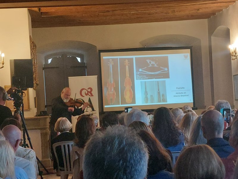<img alt="" src="/user/pages/04.evenements/tous-les-evenements/antonio-stradivari-et-la-lutherie-italienne/Strad5.jpeg?title" width="1024" height="576" />