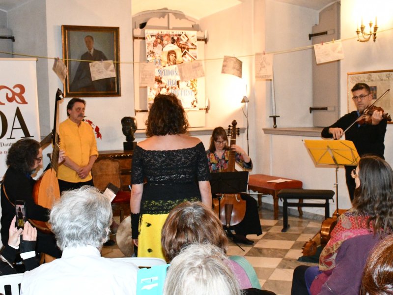 <img alt="" src="/user/pages/04.evenements/tous-les-evenements/la-madonna-dei-diversi/MadonnaDiversi13.jpeg?title" width="800" height="533" />